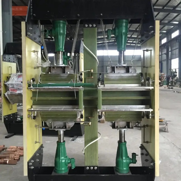 中頻熔煉爐切爐開關(guān)的功能與作用